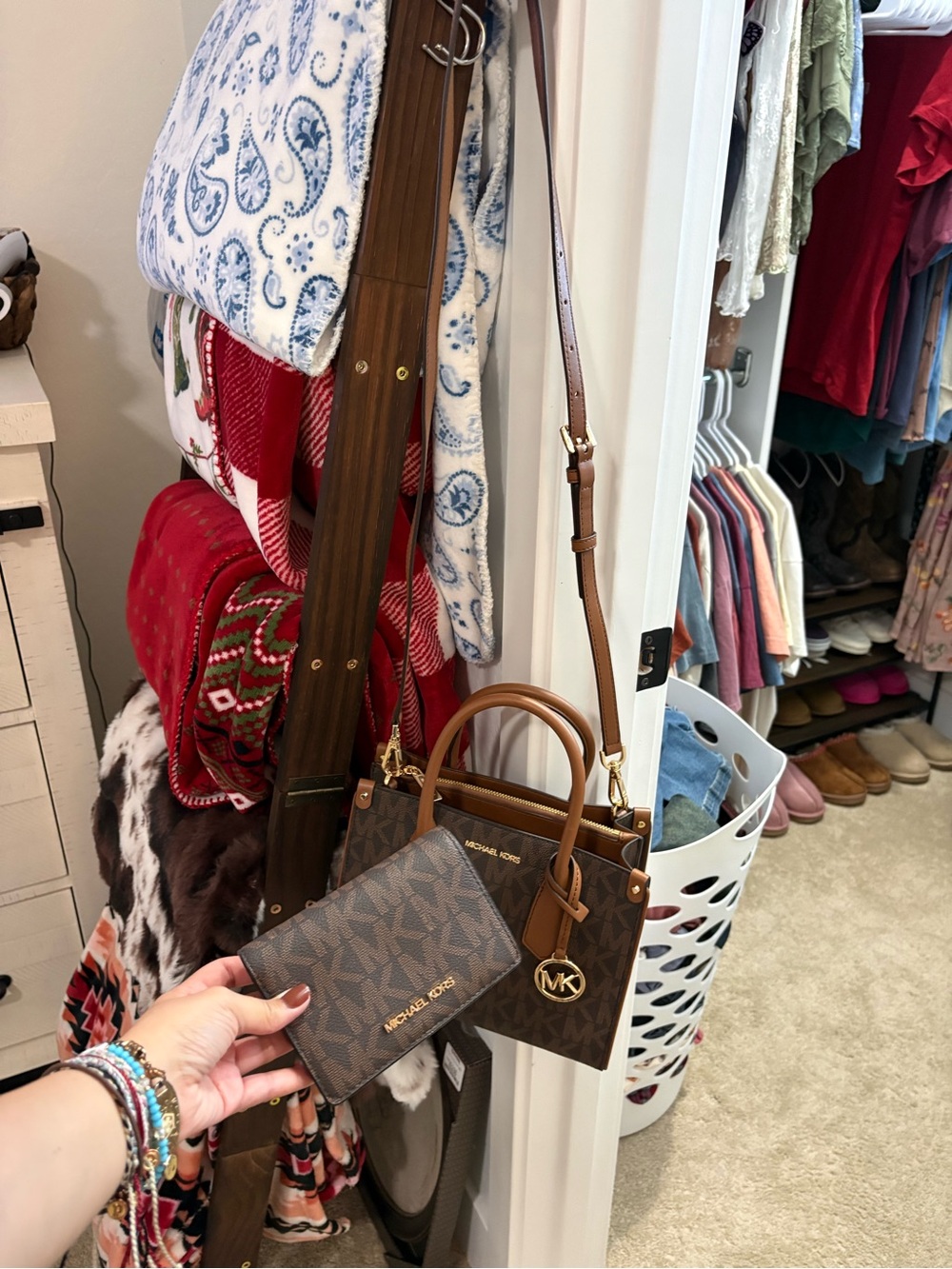 Michael Kors crossbody purse with wallet